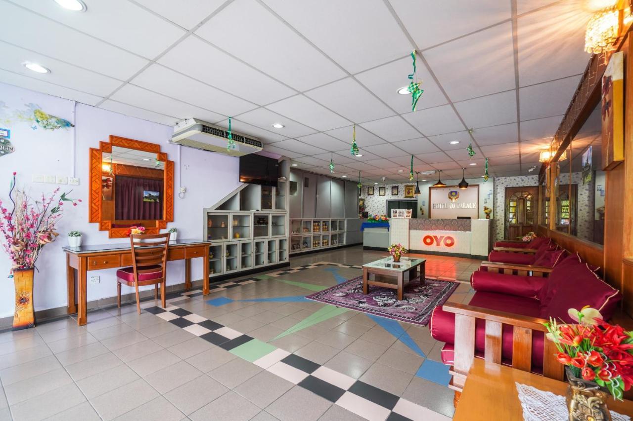 לומוט Hotel Dj Palace מראה חיצוני תמונה